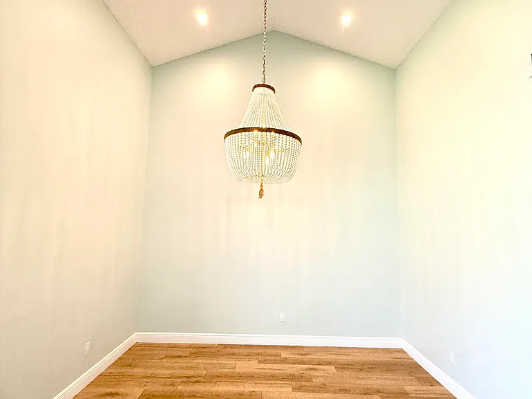 225 N Lakeshore Dr — Photo 38