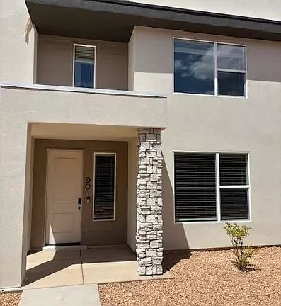 4th image of 901 W Bright Ridge Ln