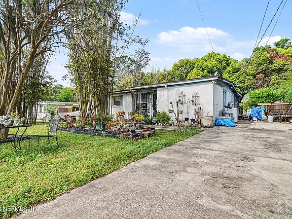 2nd image of 10304 MAYAN Drive