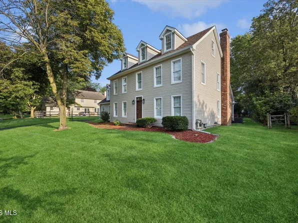 7716 Pope Run Ln, Sylvania, OH 43560