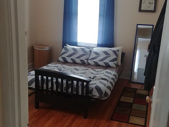 3rd image of 3505 Eminence Blvd