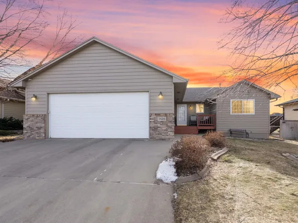 7525 W Stoney Creek St, Sioux Falls, SD 57106