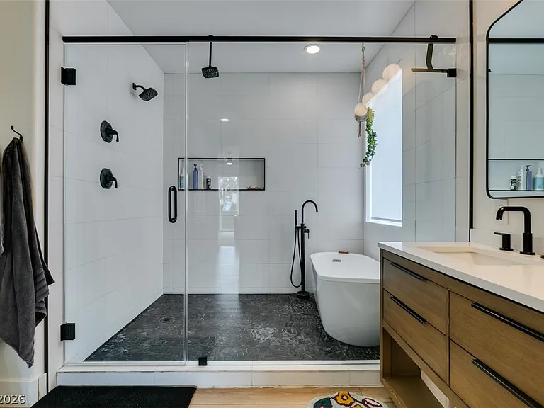 7210 Shallowford Ave — Photo 46