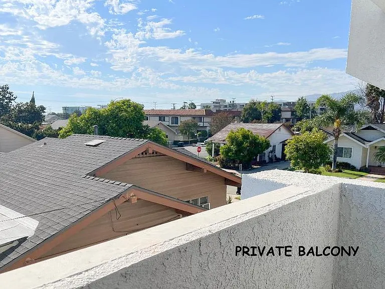 462 Hawthorne St #6 — Photo 4