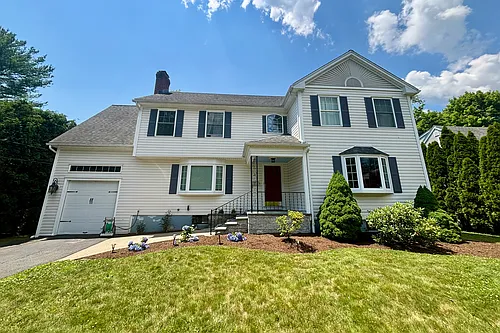 143 Bennett St Photo 1