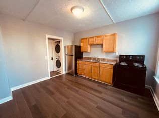 178 Carrington Ave #1R, Woonsocket, RI 02895