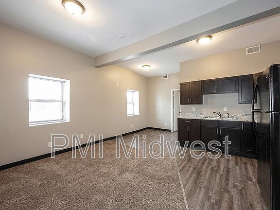 4th image of 2060 N Delaware St APT 11
