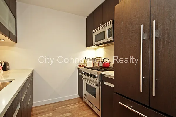 Rented by City Connections Realty | media 25