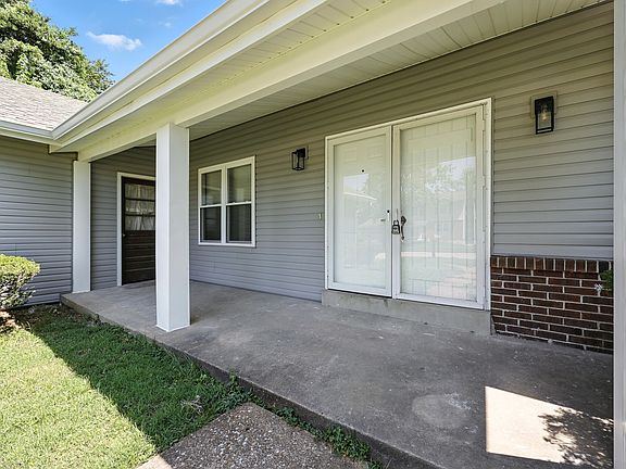 3rd image of 1758 Staunton Ct