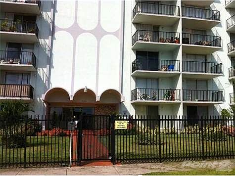 1st image of 12500 NE 15th Ave APT 602