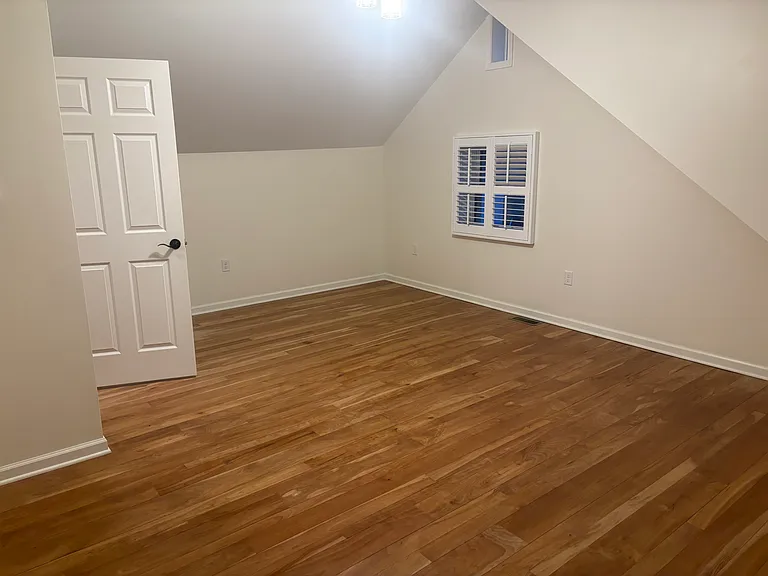 1810 Chatham Dr — Photo 13