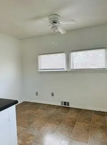 133 Greenwell Ct — Photo 3