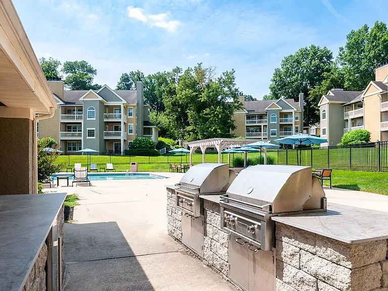 Madison Glen Mills — Photo 14