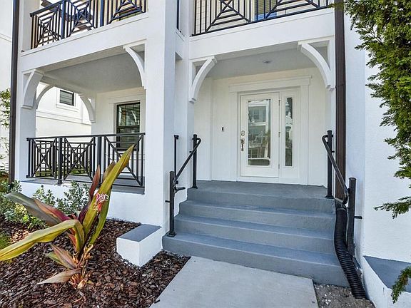 3rd image of 5351 Bridge St #6