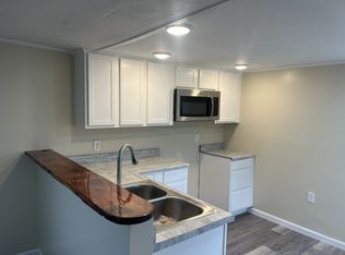 321 Garlands Pvt Dr, Kingsport, TN 37660