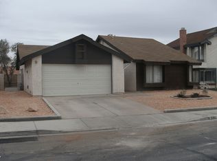 6960 Mountain Moss Dr, Las Vegas, NV 89147