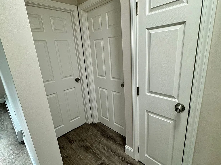 Pondsview Apartments — Photo 101
