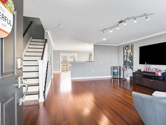 2nd image of 5517 Rainbow Falls St #1