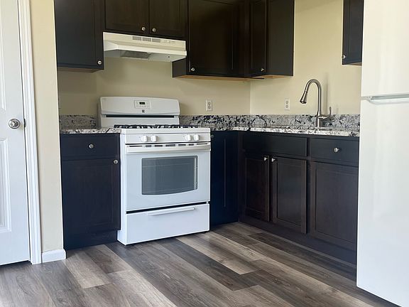 5th image of 5909 Marbella Ave #1