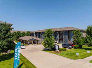 Capitol Grove Apartments, Des Moines, IA 50317