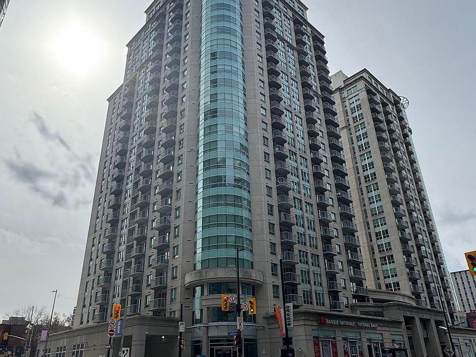 1st image of 200 Rideau St #708