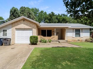 5200 Melbourne Dr, Fort Worth, TX 76114