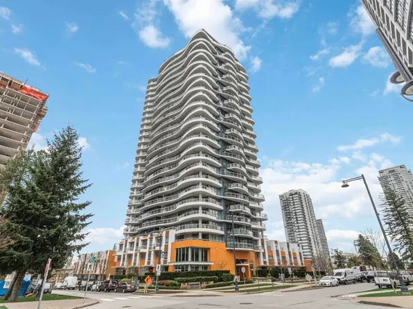 13303 Central Ave #1202, Surrey, BC V3T 0K6