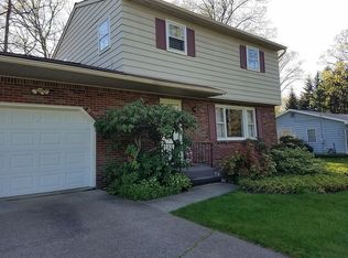 1072 Boyer Rd, Erie, PA 16511