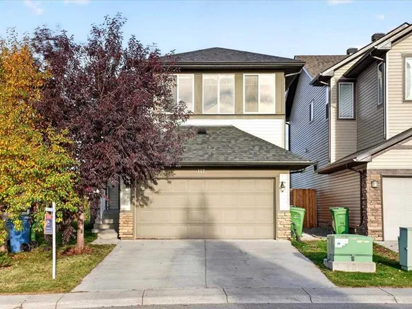 117 W Panora Way NW, Calgary, AB T3K 0R4