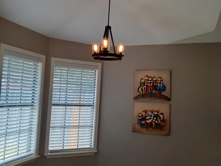 2753 Camargo Dr — Photo 10
