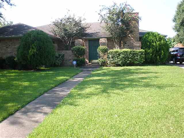 1st image of 4021 Cobblestone Ln