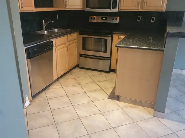 3740 Lower Honoapiilani Rd APT F104, Lahaina, HI 96761