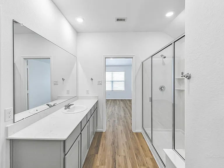 3718 Shadow Crest Ln — Photo 17