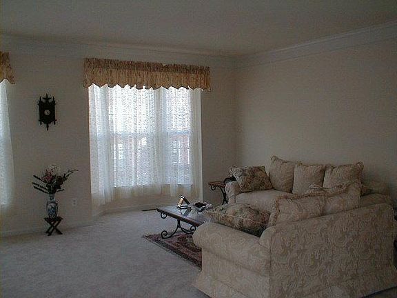4th image of 12950 Park Crescent Cir