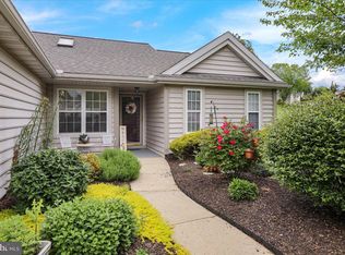 301 Charleston Ln, Wyomissing, PA