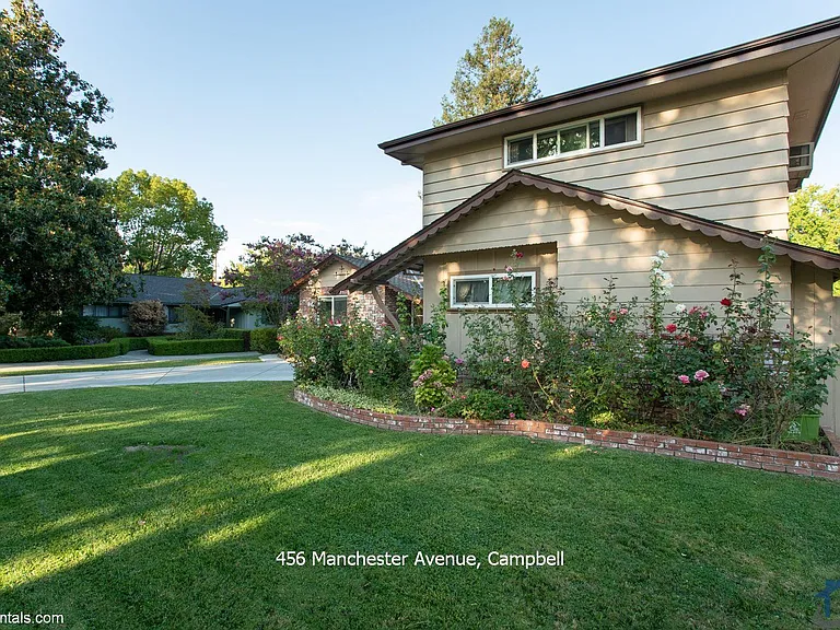 456 Manchester Ave — Photo 3