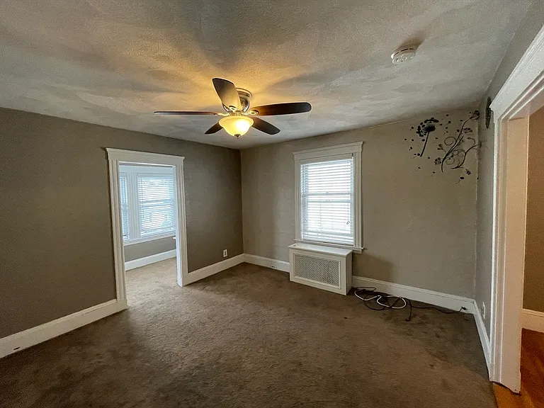 25 Hanover St #2 — Photo 9