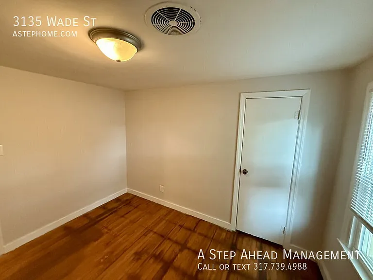 3135 Wade St — Photo 17