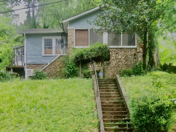 906 13th St, Midfield, AL 35228