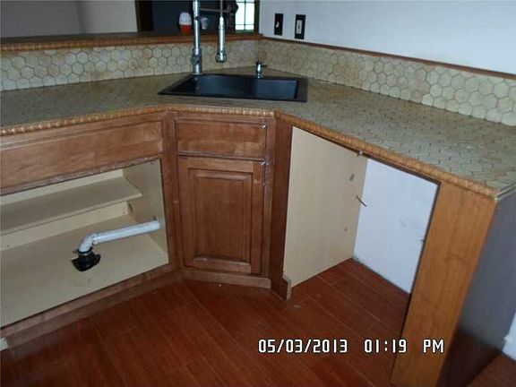 4th image of 2412 Bobwhite Dr