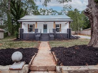 201 Oak Ln, Liberty, SC 29657