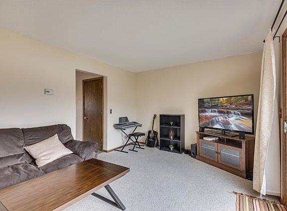 3rd image of 5908 26th St W