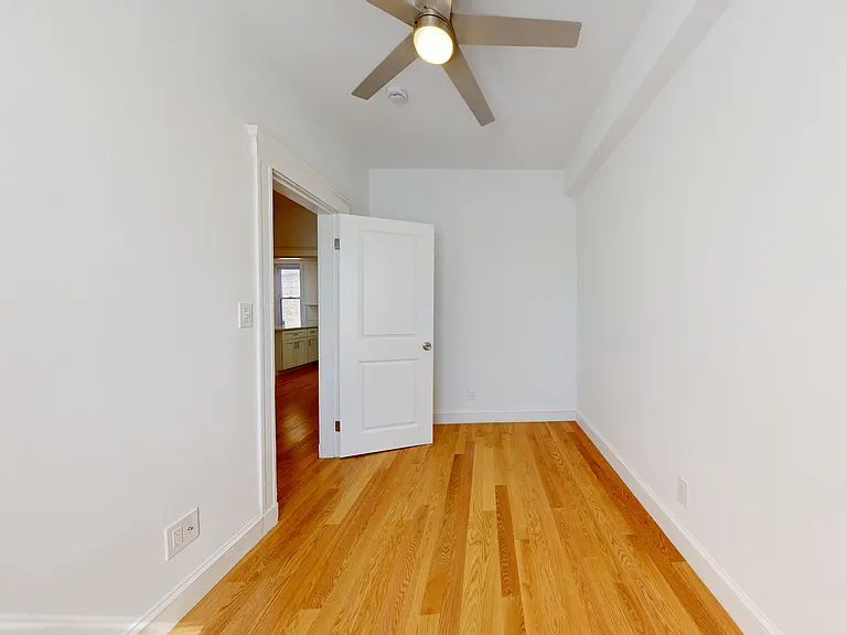 151 Park Dr #5 — Photo 6