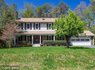 1110 Challedon Rd, Great Falls, VA 22066