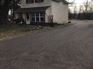 389 Wartman Rd, Collegeville, PA 19426