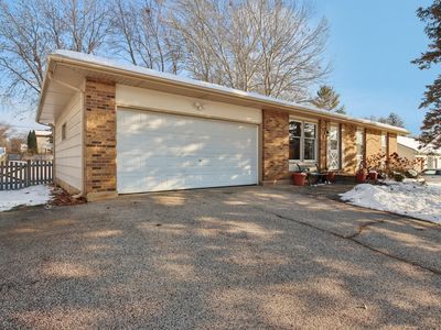 2502 E Chestnut Dr, Wonder Lake, IL, 60097