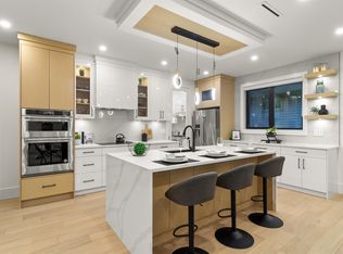 970 Laurel Ct, Coquitlam, BC V3C 5M1