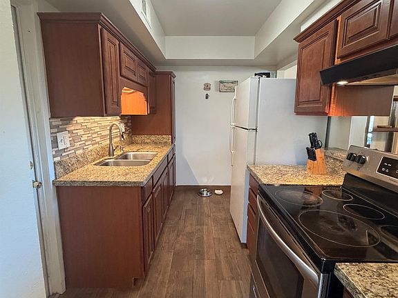 4th image of 4800 Nordic Dr APT P