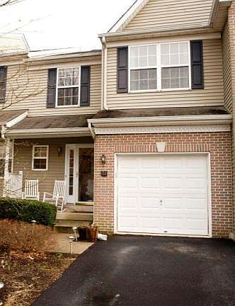 1 Car Garage