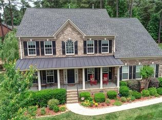 505 Woodward Ridge Dr, Mount Holly, NC 28120